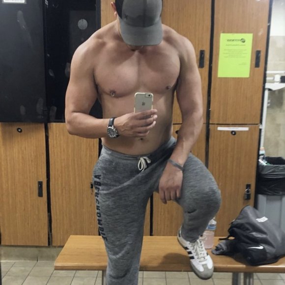 Meet your Posher, Gio - Picture 9 of 15